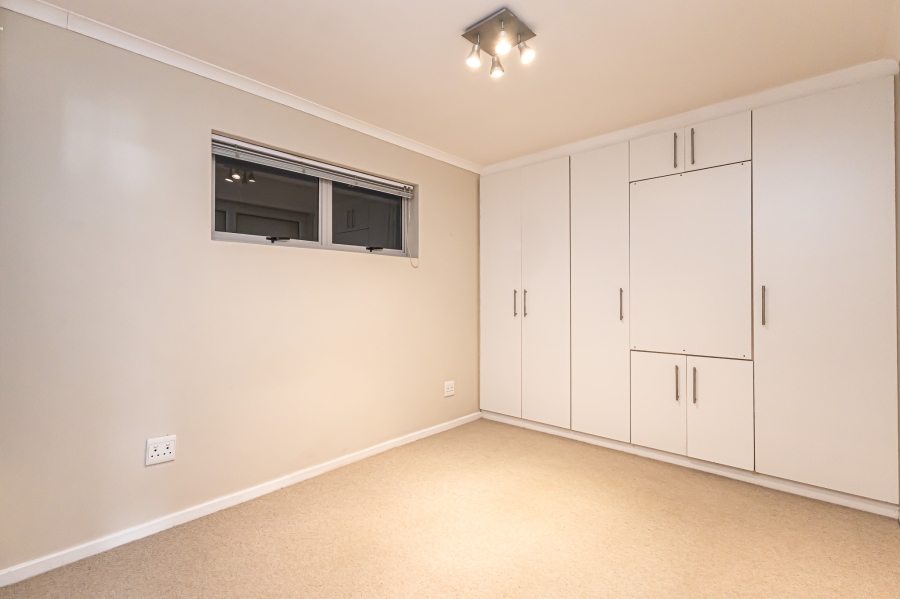 To Let 2 Bedroom Property for Rent in Sea Point Western Cape